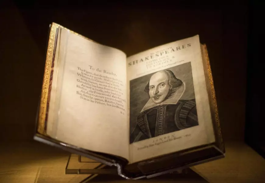 Первое фолио Шекспира, 1623 года издательства.